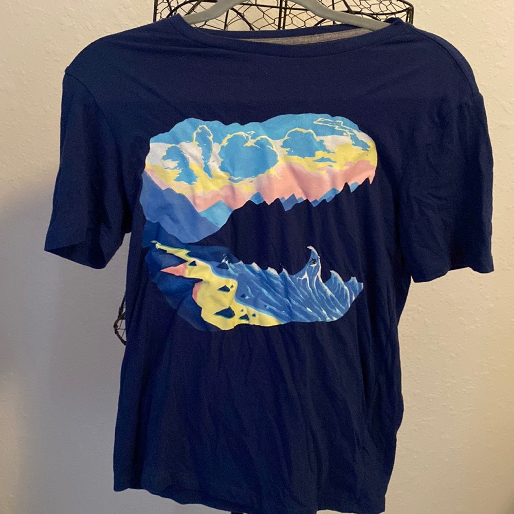 Old Navy boys blue sleeve Dino shirt size XL